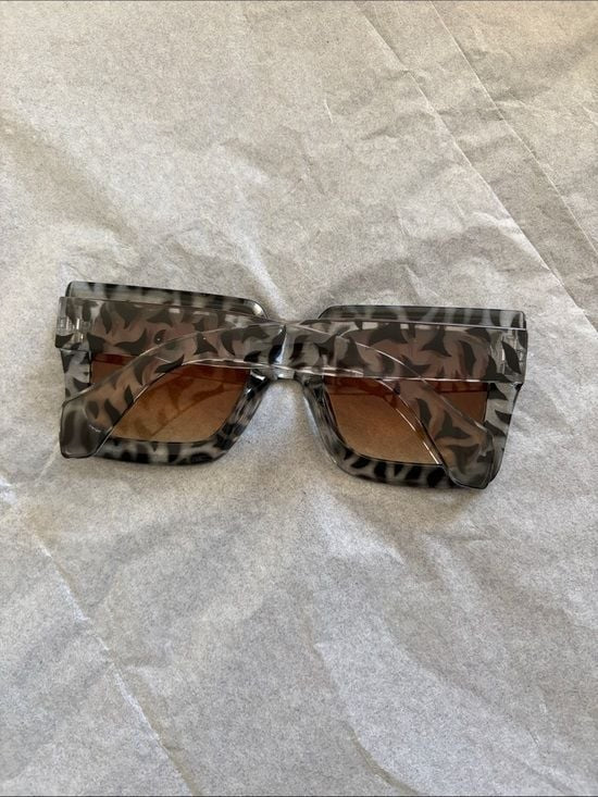 Oversized Square Sunglasses - Gray Patterned Frame, Brown Lenses
