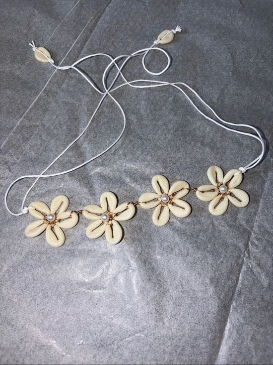 Shell Flower Choker Necklave Ivory White