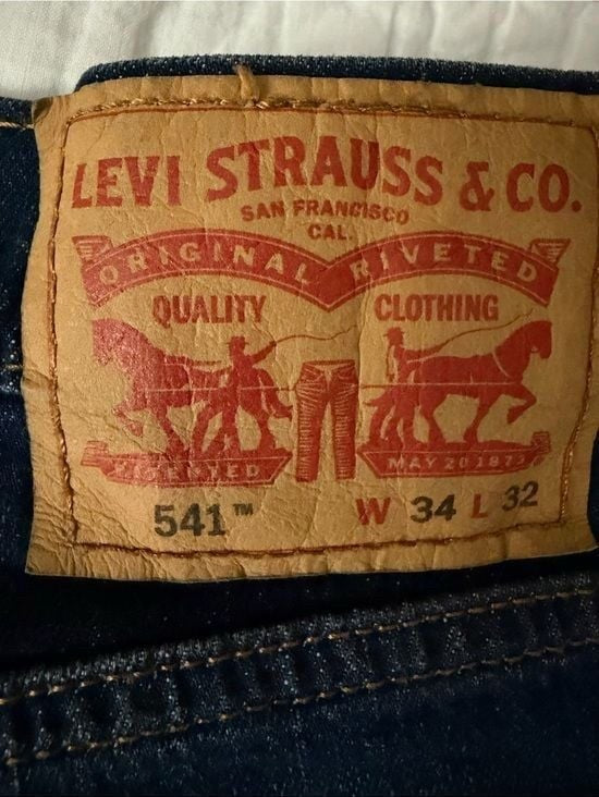 Levi's Strayss 541 Straight-Leg Jeans in Deep Indigo 34x32