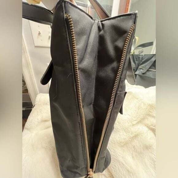 LJS Collection Elegant Shoulder Bag Tote Black Gold Carry On 17x12”