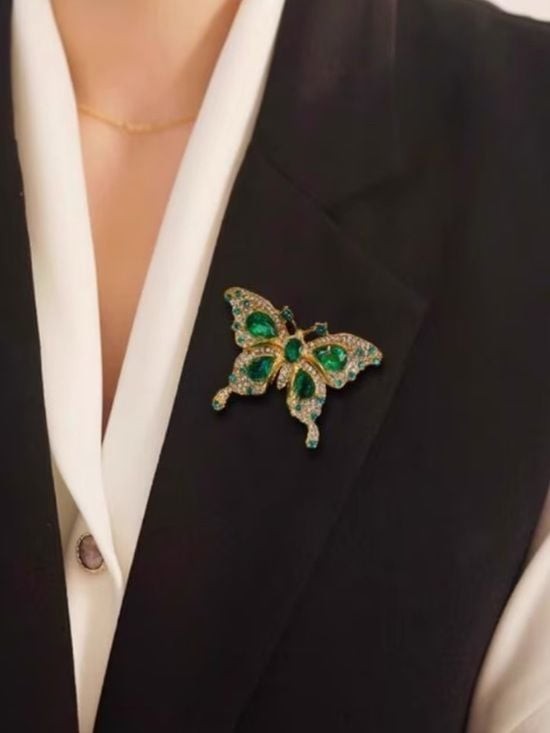 Elegant Green Crystal Butterfly Brooch - Gold Tone