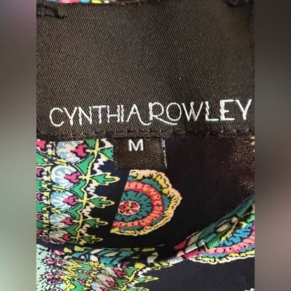 CYNTHIA ROWEY Elegant Open Back Tribal Print Summer Tank Blouse Sz Medium