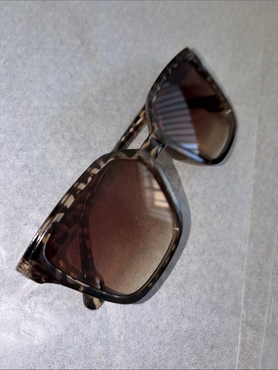 Tortoiseshell Square Sunglasses with Brown Gradient Lenses Animal Print