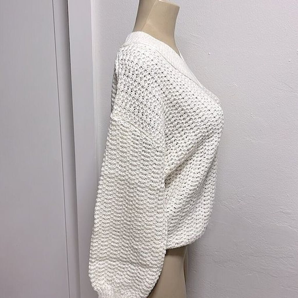 NWT SO V-Neck Pullover Plush Sweater S Cream