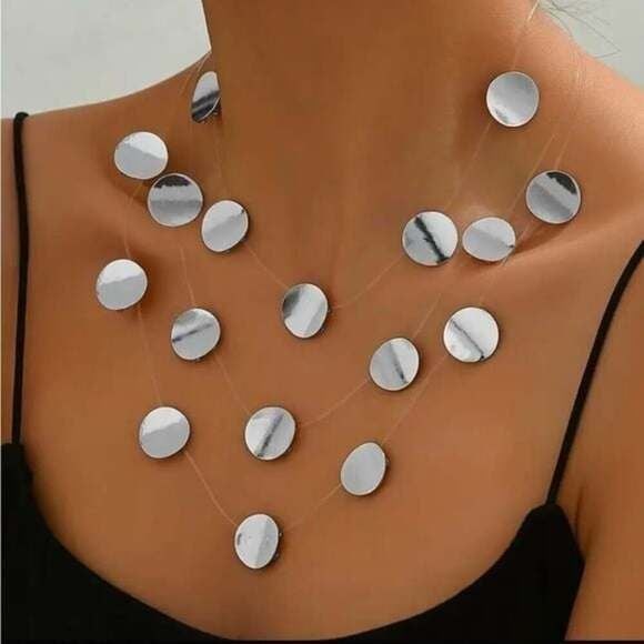 Silver Invisible Necklace Design