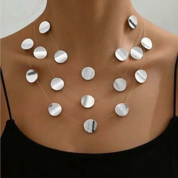 Silver Invisible Necklace Design