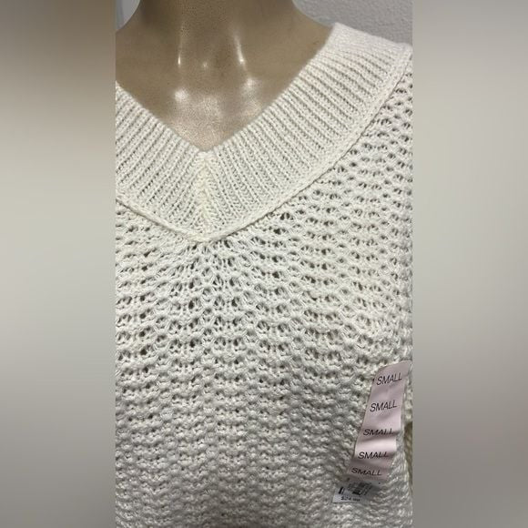 Last One! NWT SO Cozy Knit V-Neck Pullover Plush Sweater M
