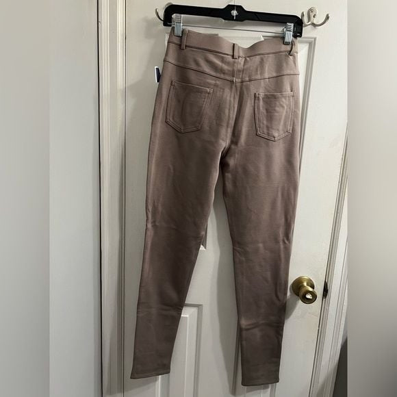 NWT Gorgeous TRUTH Ash Browm High Waisted Zip Up Jeggins Sz 4