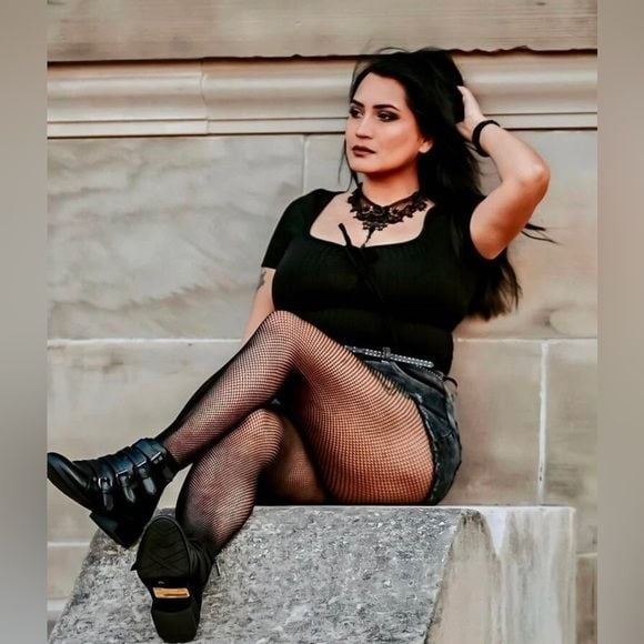 Lulu’s Black Lace Black Stone Choker Necklace