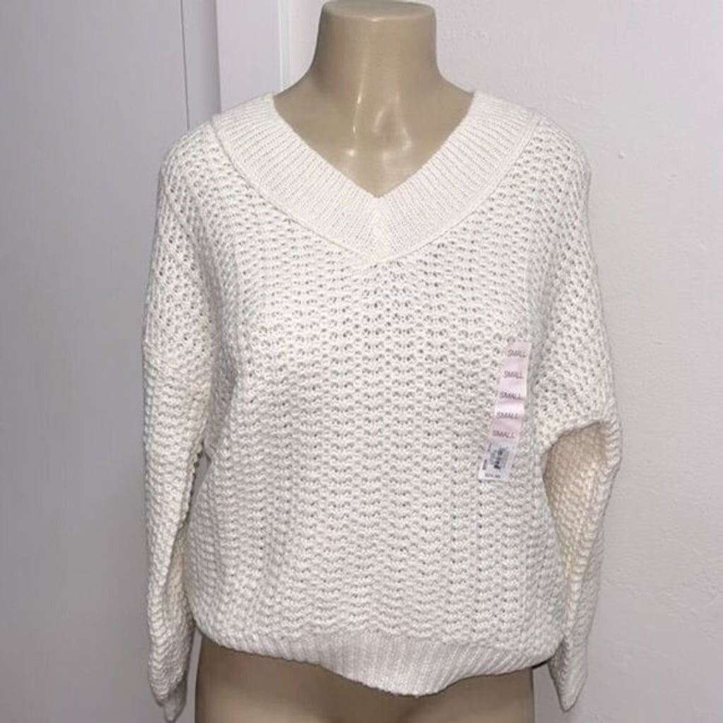NWT SO V-Neck Pullover Plush Sweater S Cream