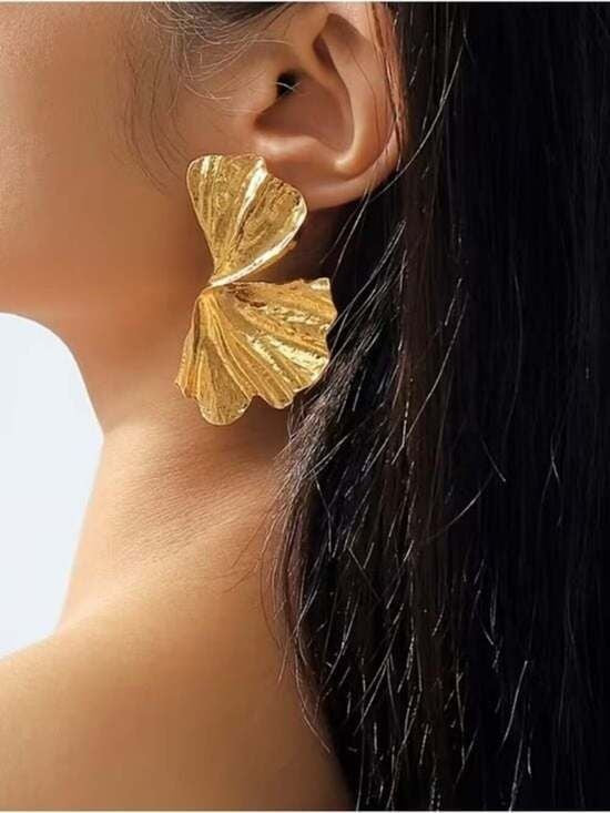 Gold Ginkgo Leaf Sculptural Earrings - Women Jewelry