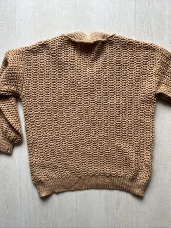 SO Relaxed V-Neck Chunky Knit Sweater - Camel