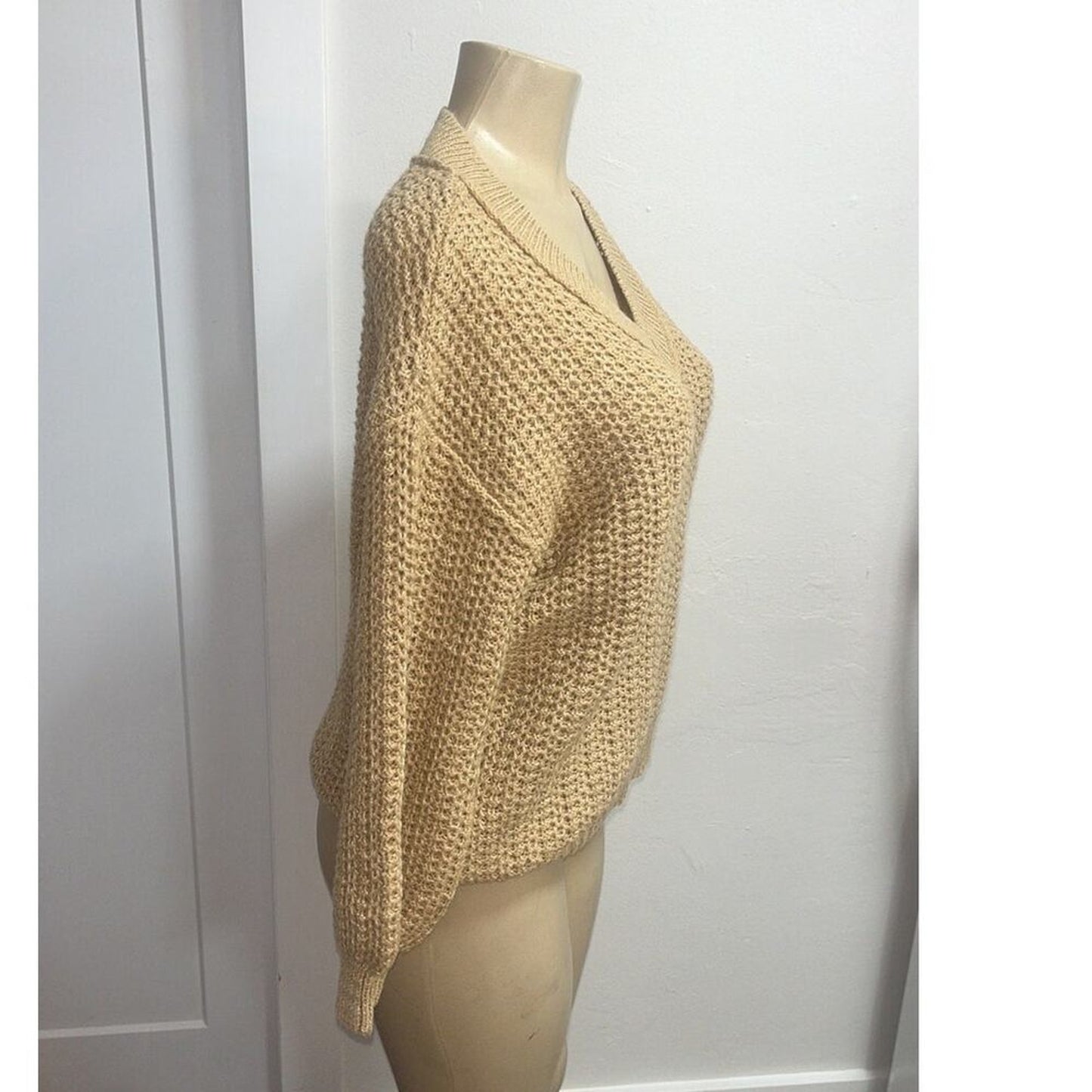 Last One! NWT SO Cable Knit Yarn Sweater Sz M Tan Camel