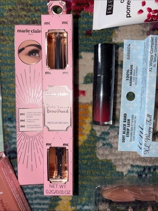8 Piece Beauty Bundle -Assorted Women’s Makeup Beauty & Nail Tools