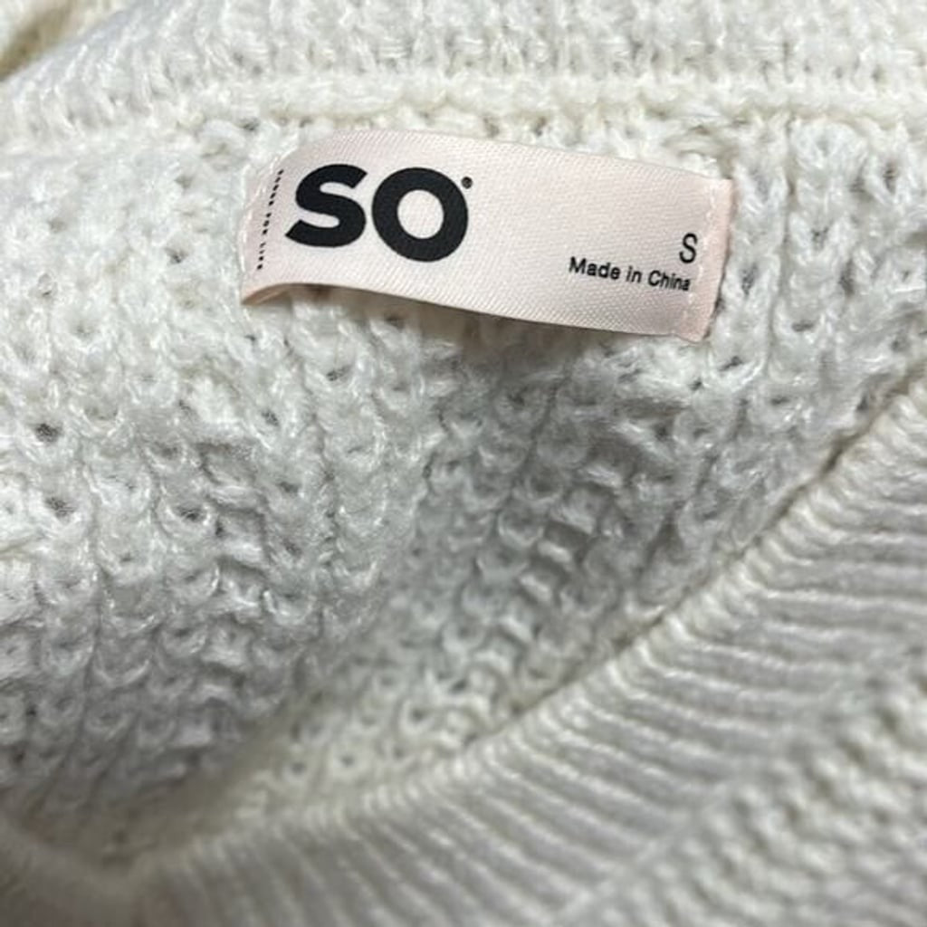 NWT SO V-Neck Pullover Plush Sweater S Cream