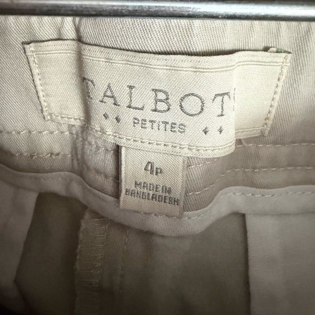 [JUST IN] Talbots Petites Khaki Bermuda Shorts Women’s Size 4P Classic Fit