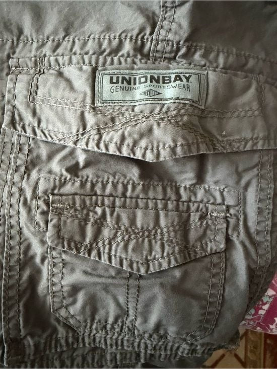 [JUST IN] Unionbay Gray Cargo Cargo Shorts Men’s Size 34 Streetwear Casual