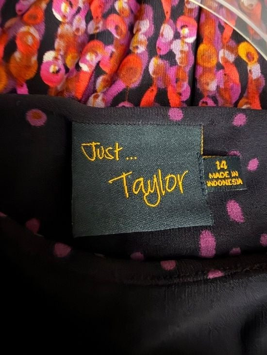JUST TAYLOR #14 Printed Bow Dress 14