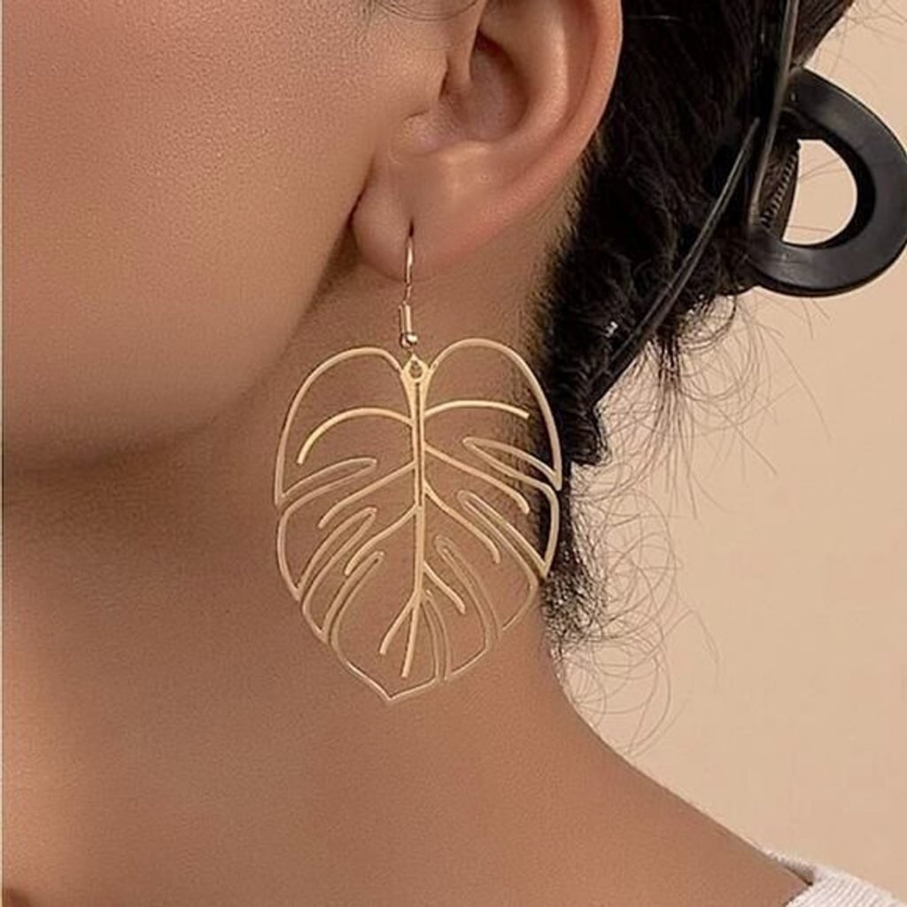 Chic Hollow Leaf Dangle Drop Gold Earrings