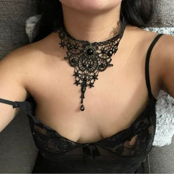 Lulu’s Black Lace Black Stone Choker Necklace