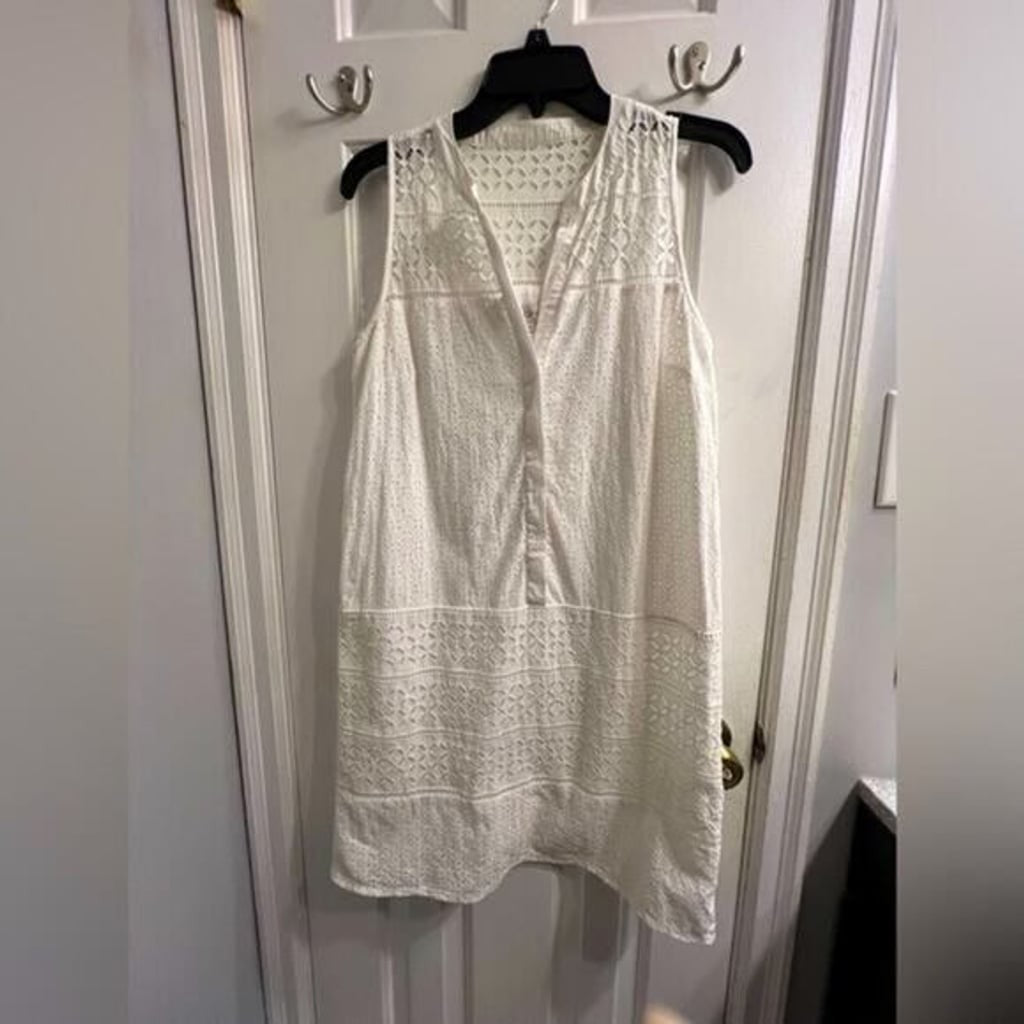Ann Taylor Loft Eyelet V Neck White Dress Sz 6