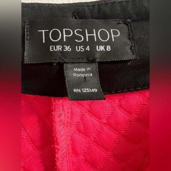 [JUST IN] Topshop Pink Quilted High Waisted Shorts Sz 4