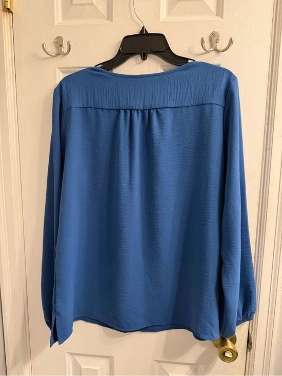 AIS Women's Blue Long-Sleeve Tie-Neck Top Sz L