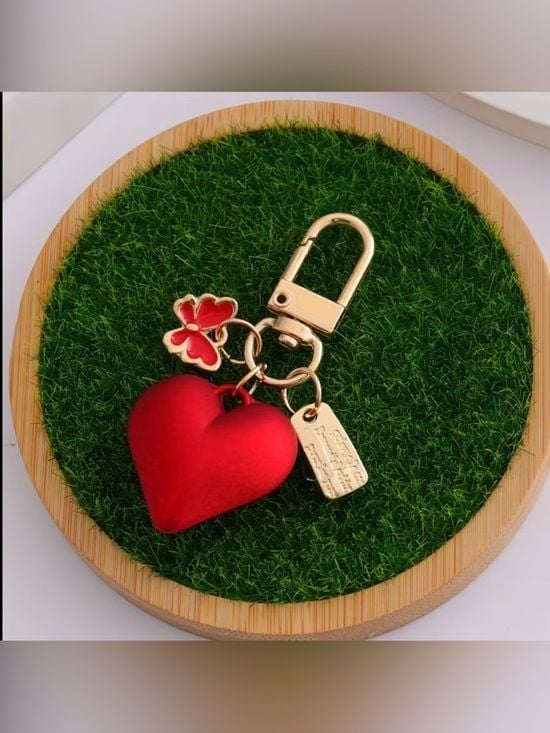 High Quality Gold-Tone Key & Card Holder Charm with Red Heart and Butterfly