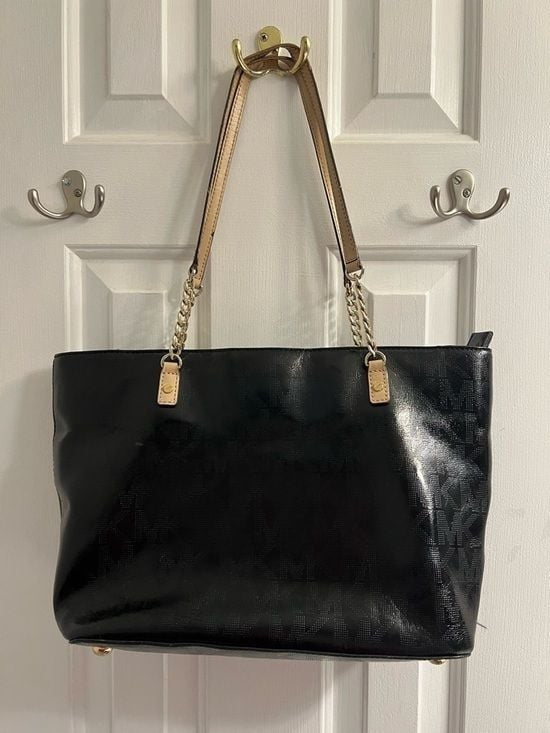 [Last Chance] Michael Kors Jet Set Item Large East West Chain Tote