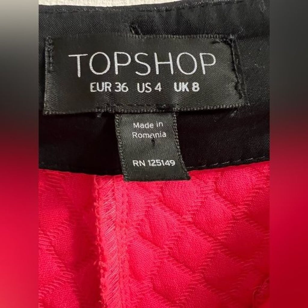 [JUST IN] Topshop Pink Quilted High Waisted Shorts Sz 4