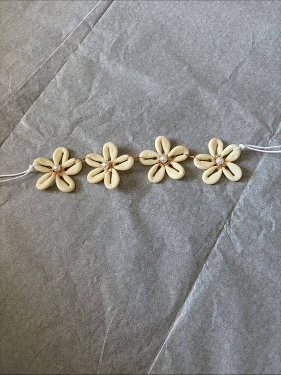 Shell Flower Choker Necklave Ivory White