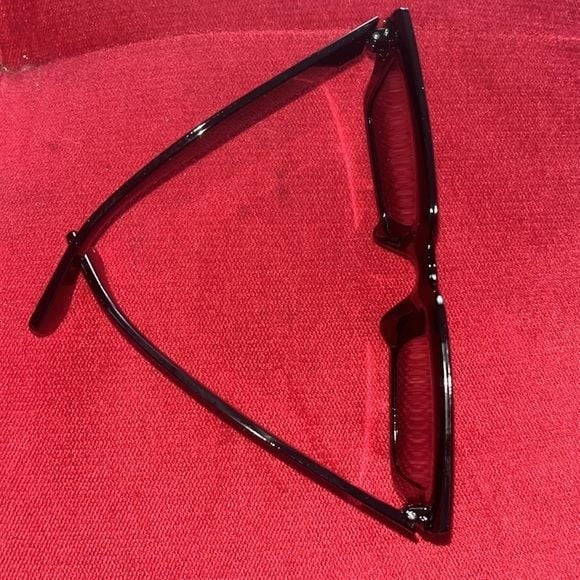 Baddie Square Trendy Black Sunglasses