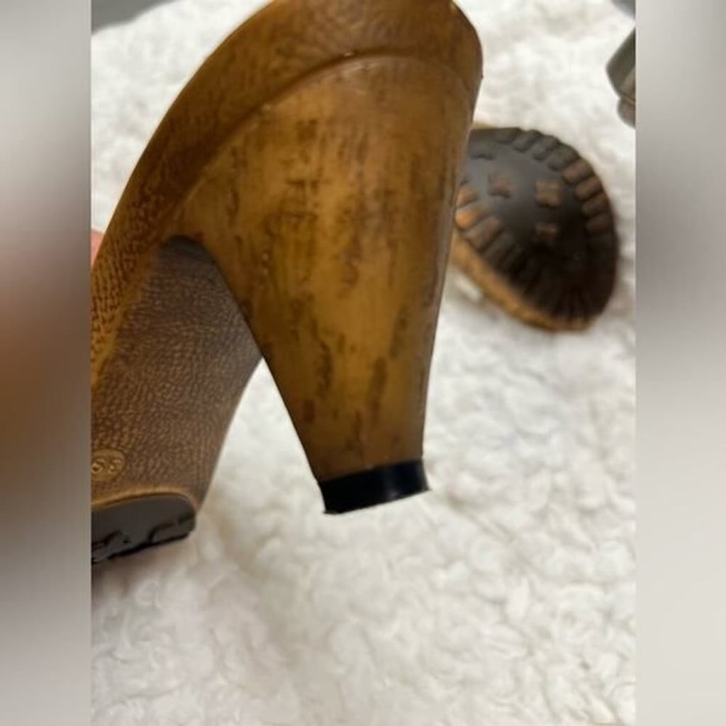 BRENDA Leather Kitten Heels Sz 9 White