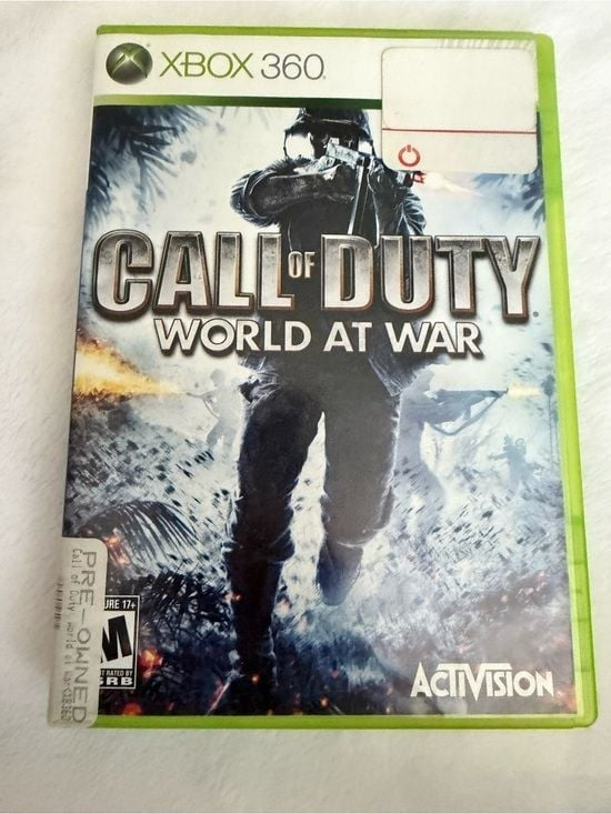 3 Xbox 360 Games Bundle - COD World at War & FIFA 14