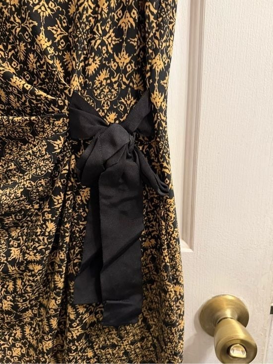 Just...Taylor Black and Gold Tie-Accent Cap Sleeve Midi Dress Sz 14