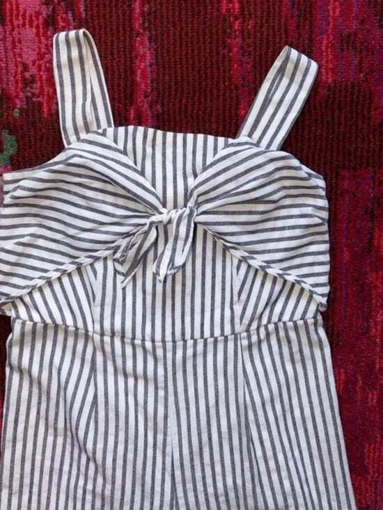 Girls Sz 10 Striped White and Grey Wide-Leg Jumpsuit