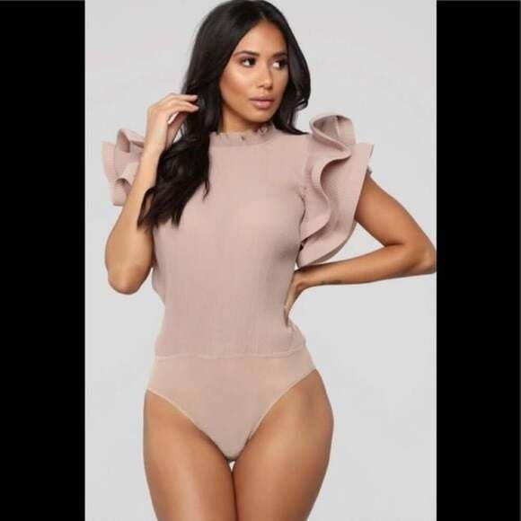 Fashion Nova Modern Ruffled Sleeve Sz Small