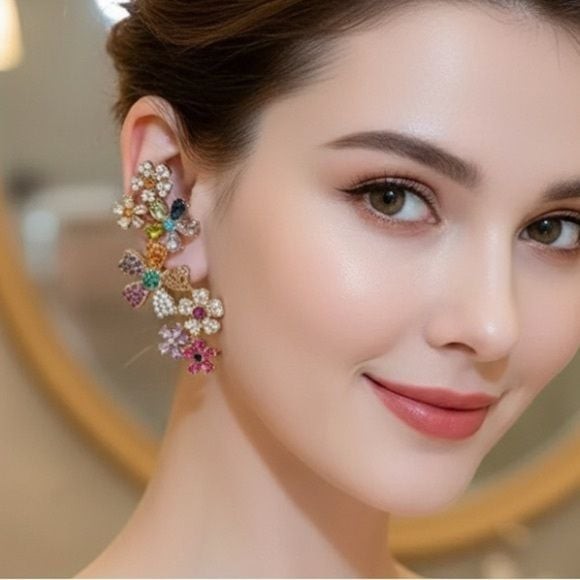 Last Chance! GORGEOUS! Sparkle Golden Floral Earrings