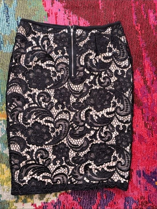 H&M Black Lace Overlay Pencil Skirt with Nude Lining Small