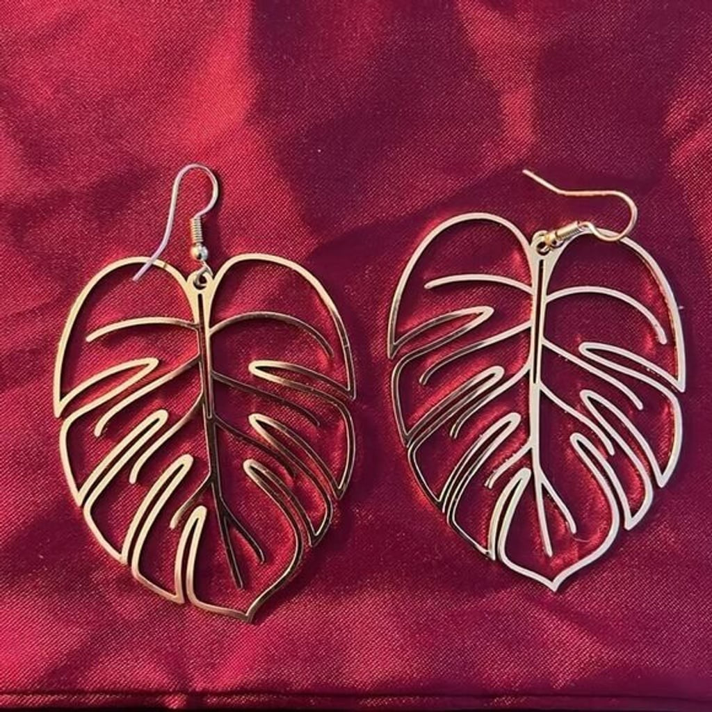 Chic Hollow Leaf Dangle Drop Gold Earrings