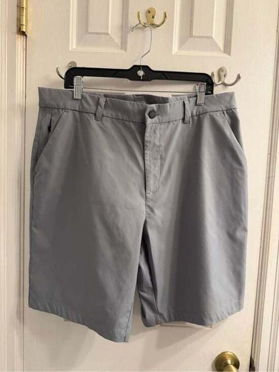 32COOL Men's Flat Front Gray Performance Shorts Size 36