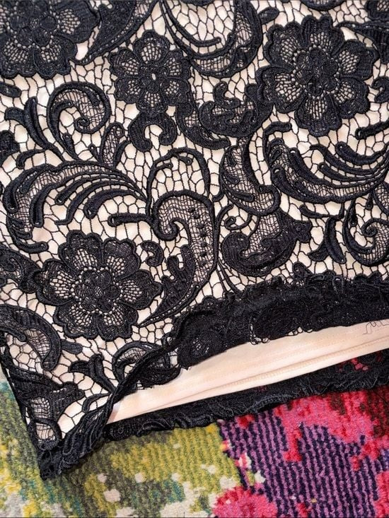 H&M Black Lace Overlay Pencil Skirt with Nude Lining Small