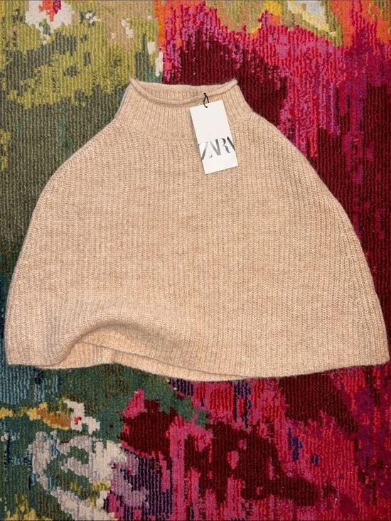 NWT ZARA Neutral Beige Ribbed Poncho Poncho Médium