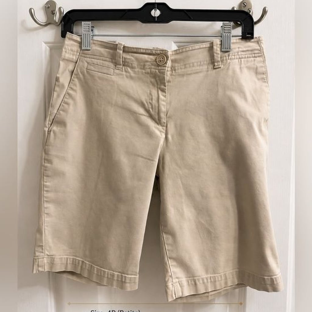 [JUST IN] Talbots Petites Khaki Bermuda Shorts Women’s Size 4P Classic Fit