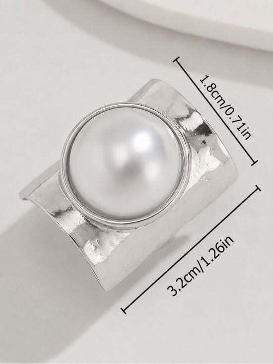 Vintage Inspired Oversized Pearl Ring – Elegant Fashion Jewelry