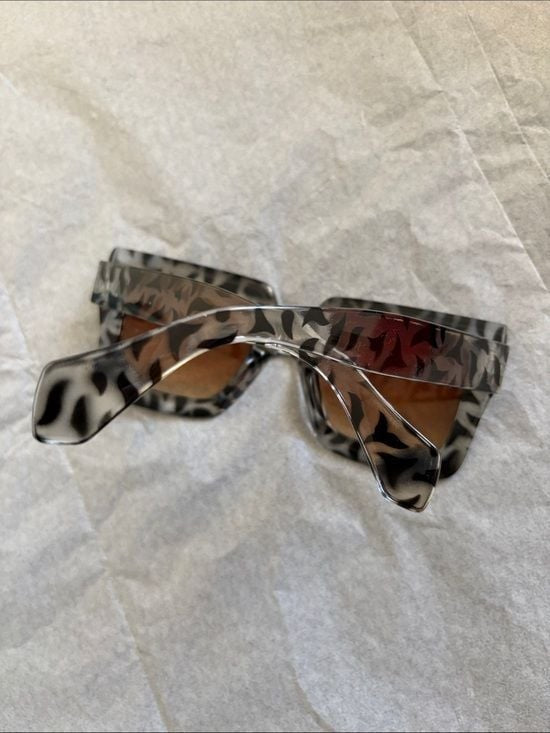 Oversized Square Sunglasses - Gray Patterned Frame, Brown Lenses